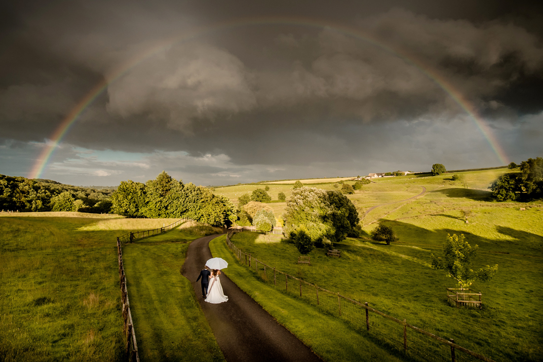 kingscote-barn-cotswolds-wedding-photography-535