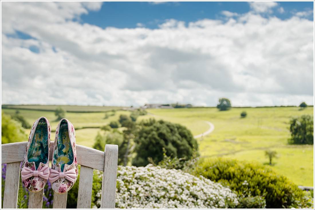 kingscote-barn-cotswolds-wedding-photography-22